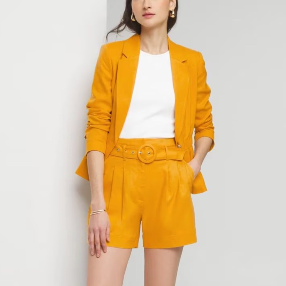 White House Black Market Extra High-Rise Belted Shorts - Picture 3 of 12